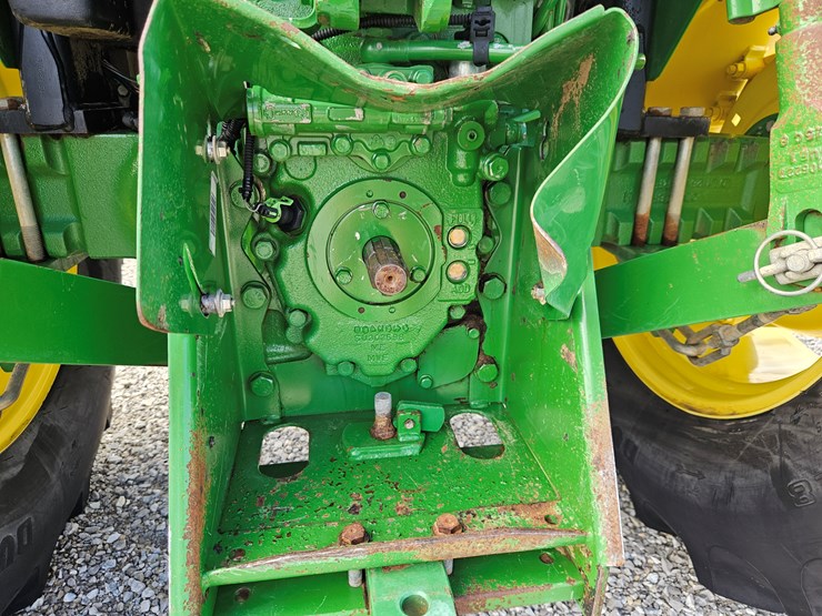 2015-john-deere-5075e-image-18