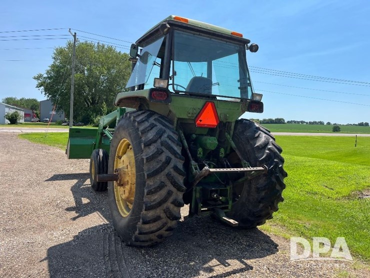 john-deere-4630-image-14