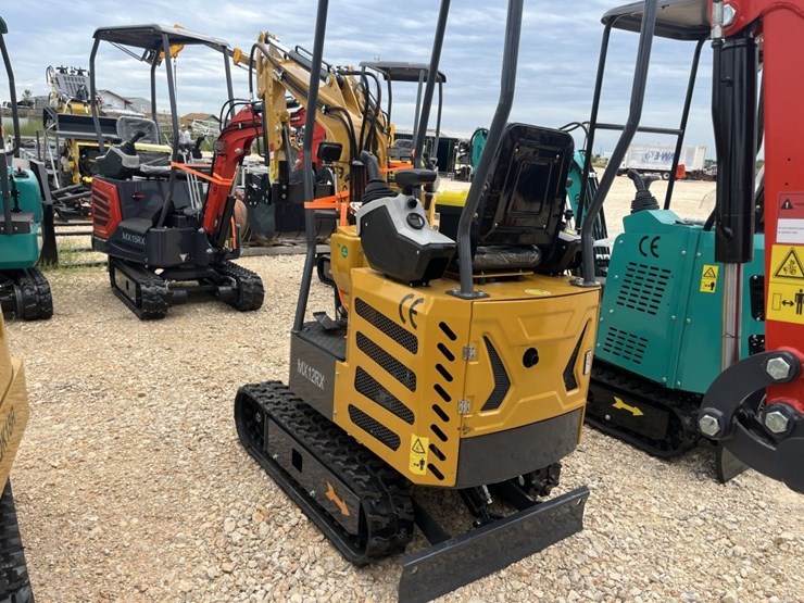 cfg-mx12rx-mini-excavator-image-4