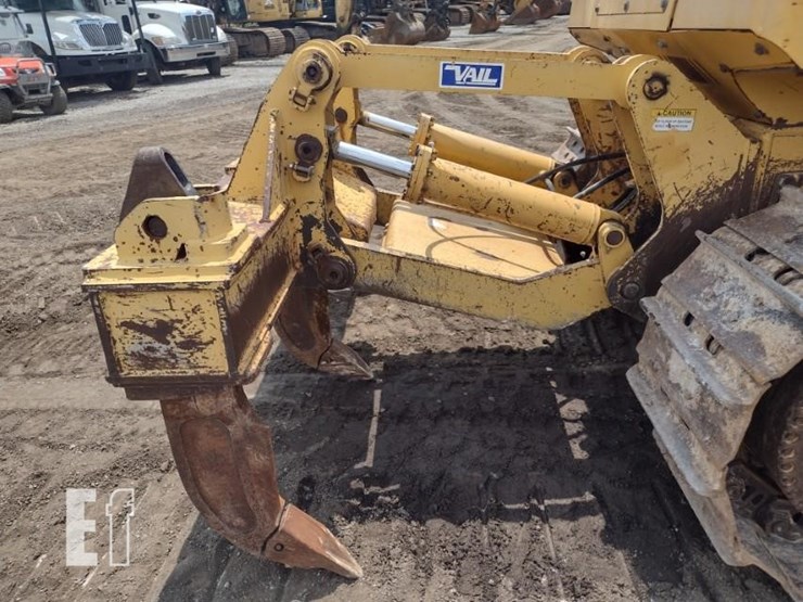 2011-deere-850k-image-41