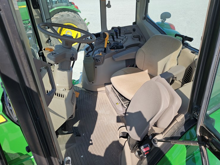 2022-john-deere-6130m-image-9