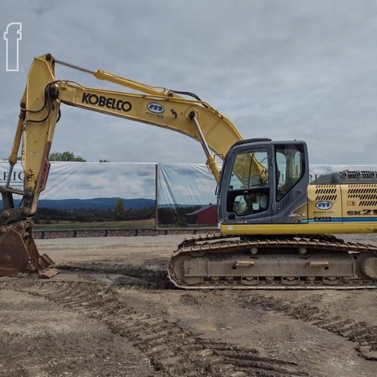 2011 KOBELCO SK210