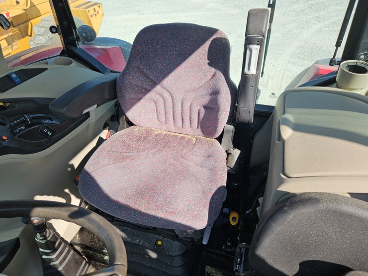 2020-massey-ferguson-6713-image-7