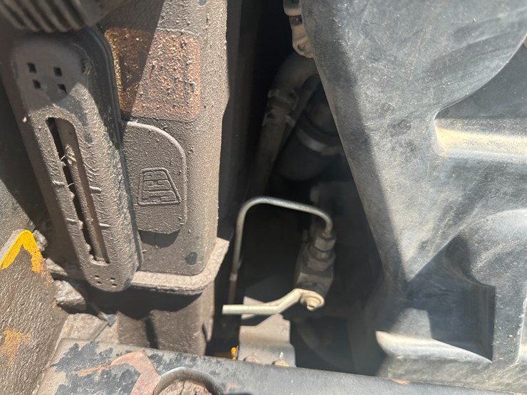 jcb-320t-image-39