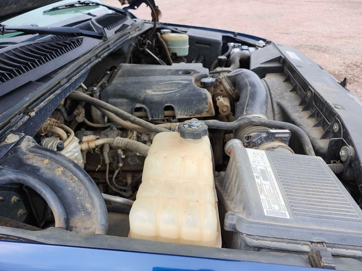 2002-chevrolet-silverado-1500-image-9