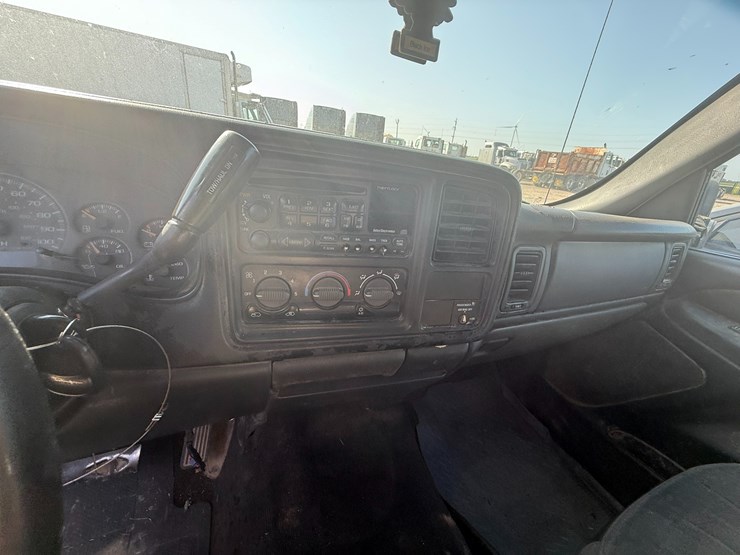 2002-chevrolet-1500-image-49
