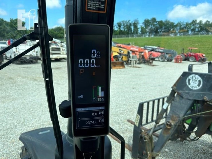 2017-john-deere-5100r-image-7
