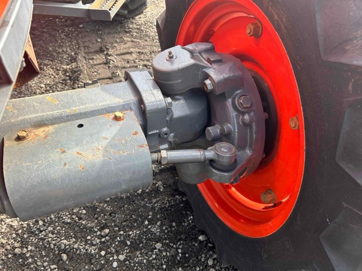 2015-kubota-m5660su-image-12
