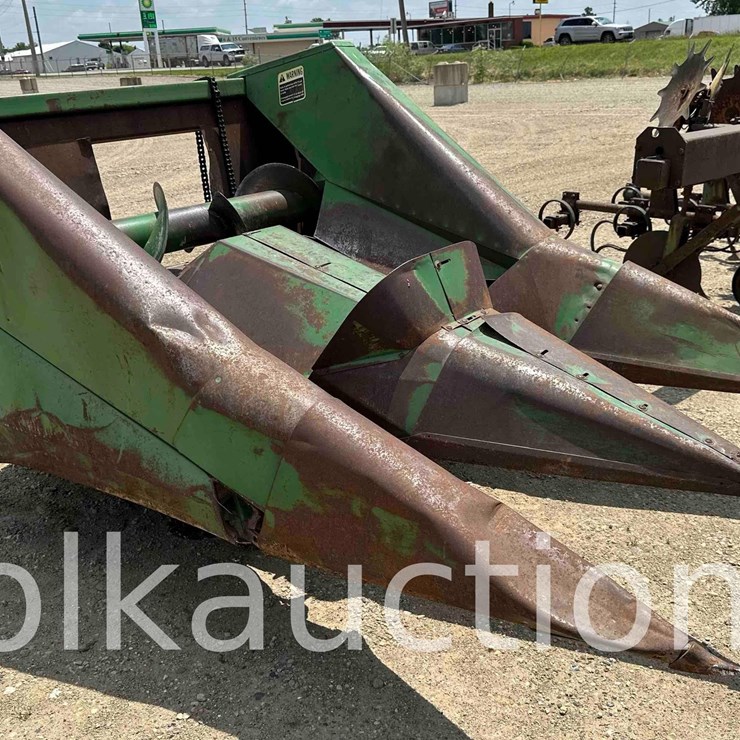 JOHN DEERE 2