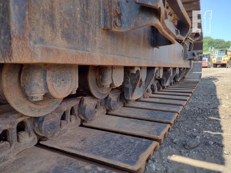 2019-komatsu-pc390-lc-11-image-26
