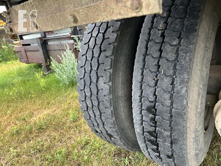 1997-ford-lt8000-image-27
