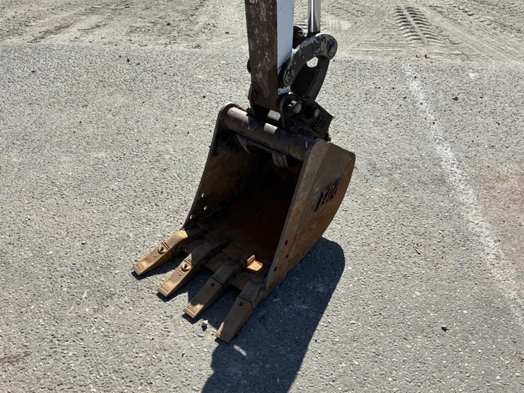 2020-bobcat-e20-image-8