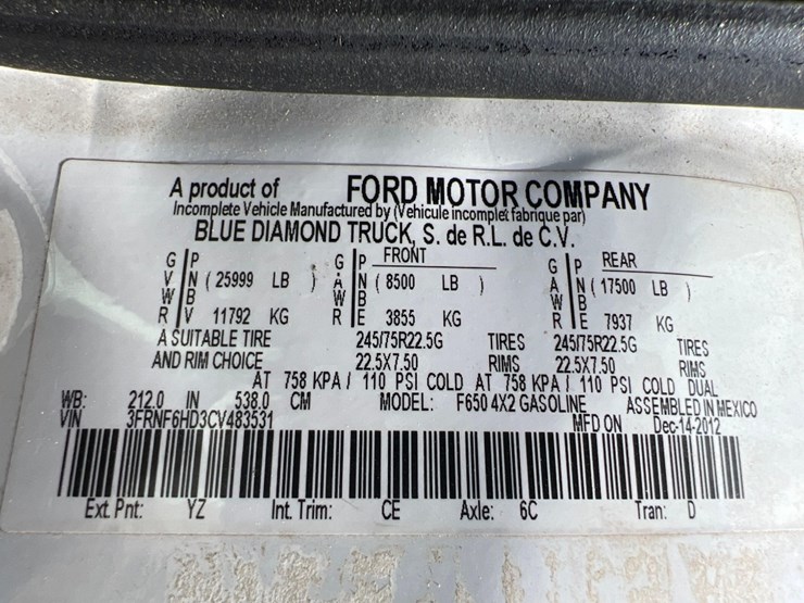 2012-ford-f650-image-32