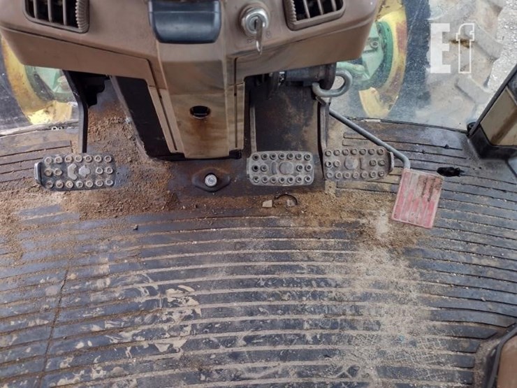 1995-john-deere-6400-image-8