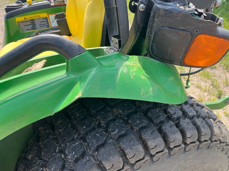john-deere-3033r-image-46