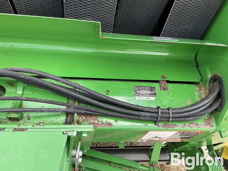 2015-john-deere-569-image-19