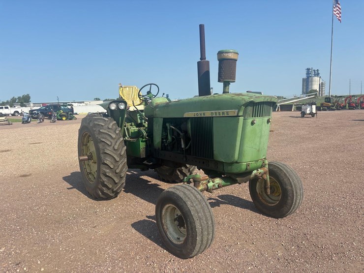 john-deere-4020-image-2