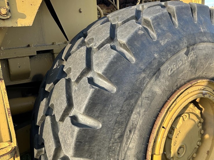 caterpillar-966-image-9