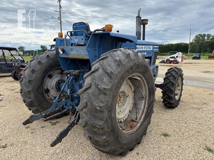 ford-7700-image-7