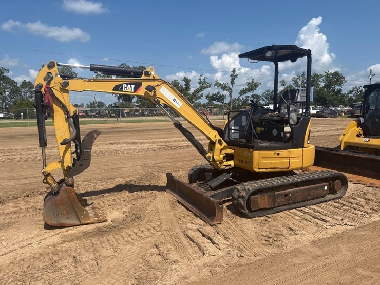 2011-caterpillar-303.5d-cr-image-2