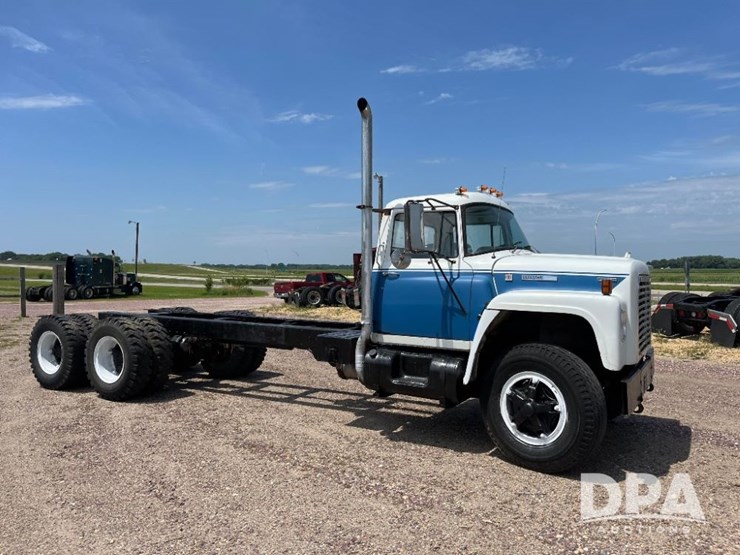1976-international-loadstar-image-6