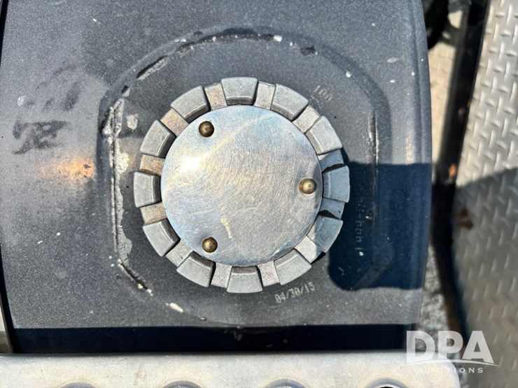 2016-kenworth-t880-image-27
