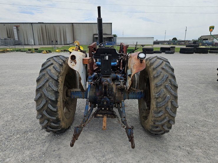 ford-5000-image-8