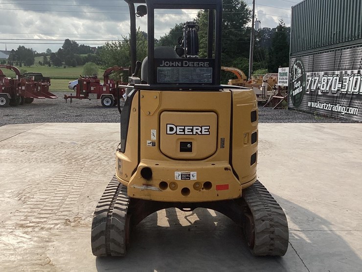 2017-deere-35g-image-4