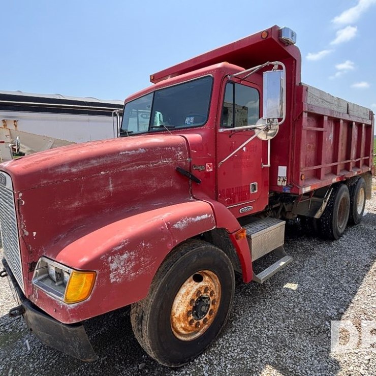 1997 FREIGHTLINER FLD112