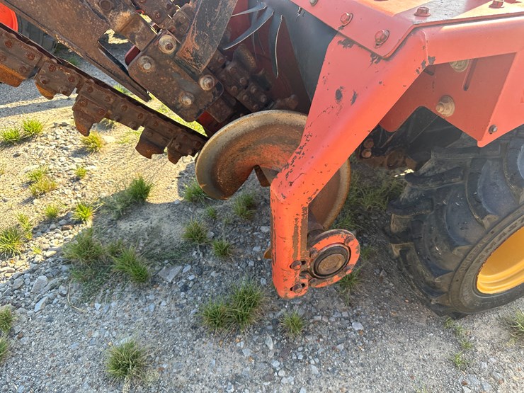 ditch-witch-rt40-image-15