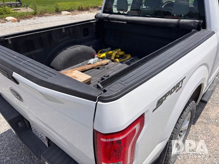 2016-ford-f150-xl-image-32