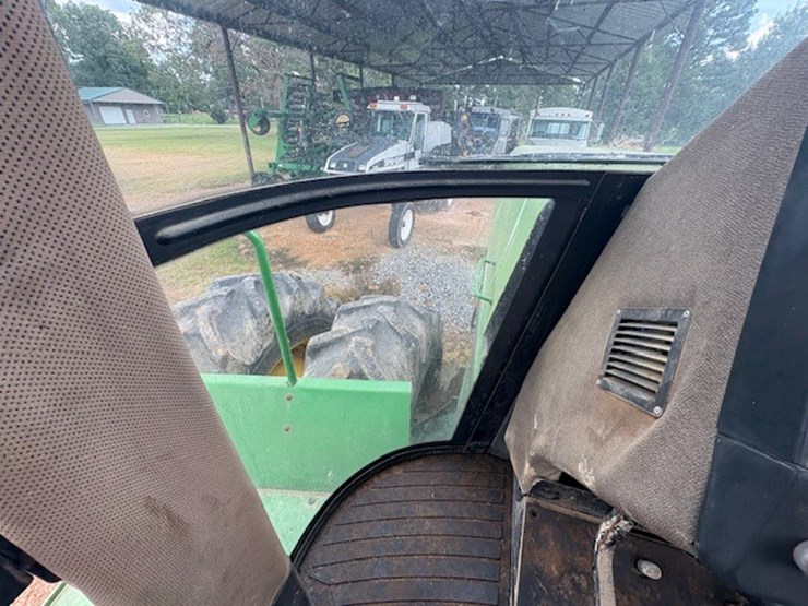 john-deere-8560-image-62
