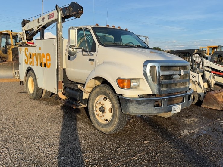 2008-ford-f750-image-3