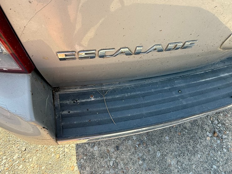 2007-cadillac-escalade-image-8