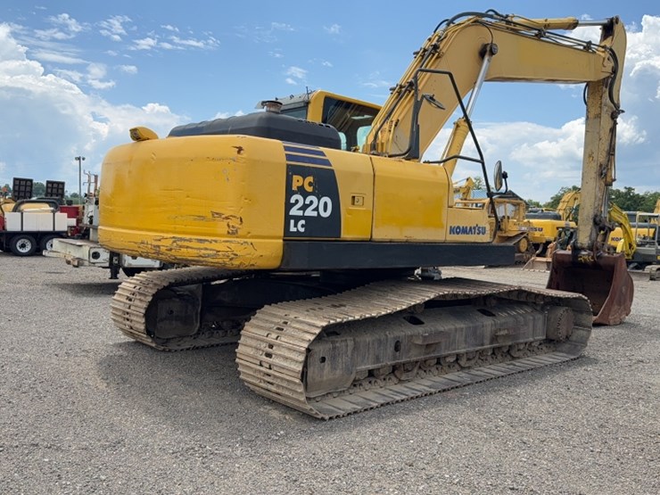 2010-komatsu-pc220-lc-image-7