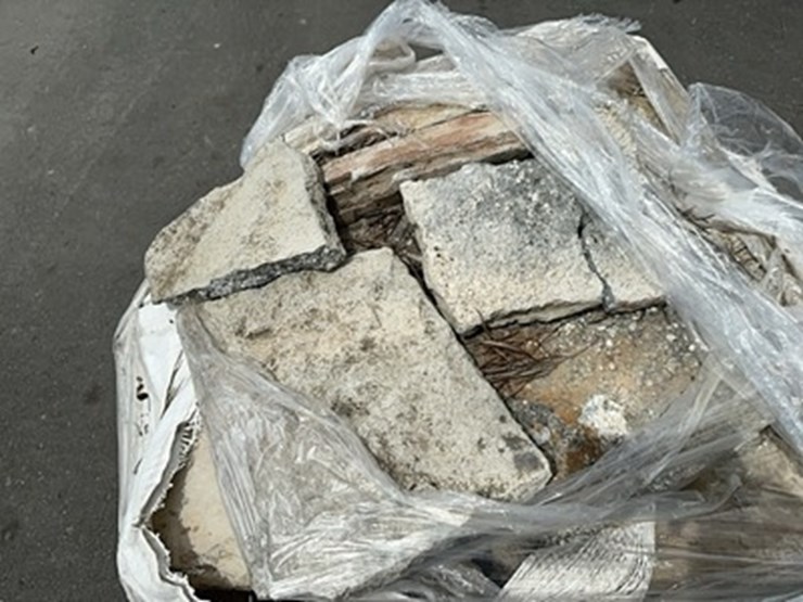 lot#-130-pallet-of-wall-stones-image-2