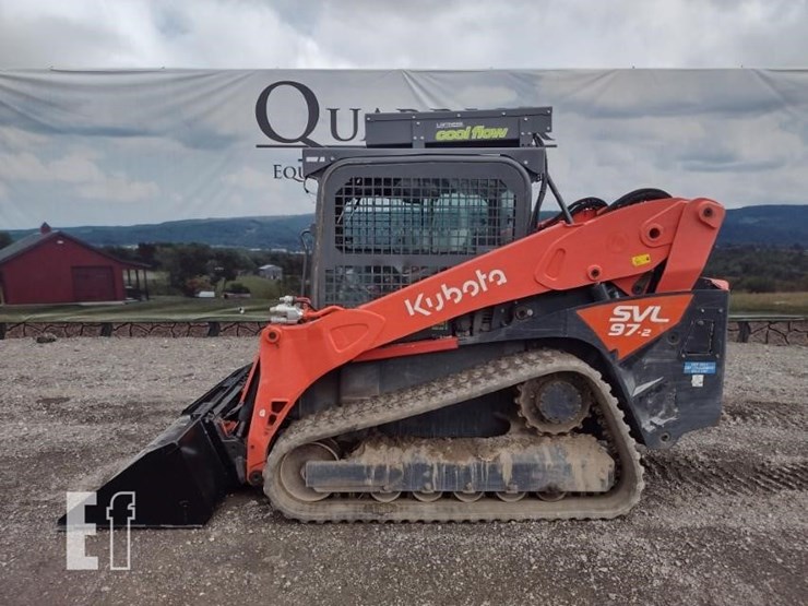 2023-kubota-svl97-2-image-1