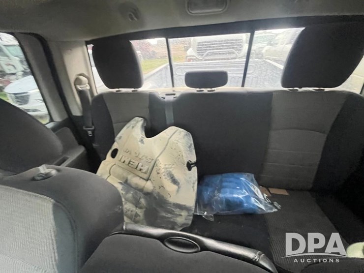 2012-dodge-ram-1500-image-63