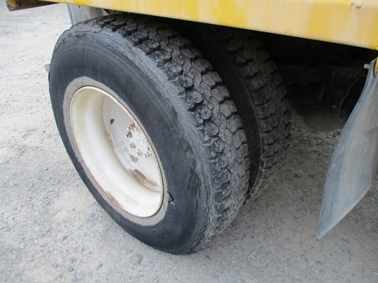 2013-international-durastar-4300-image-13