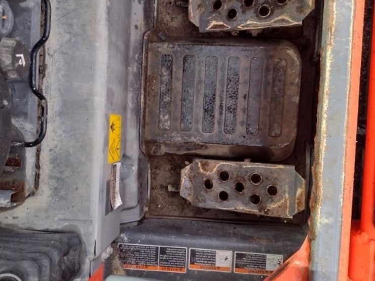 2016-kubota-ssv65-image-11