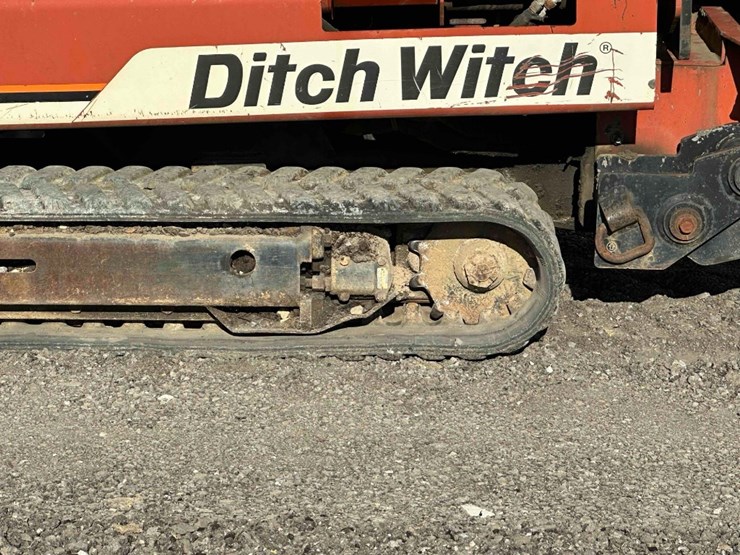 2001-ditch-witch-jt1720-image-13