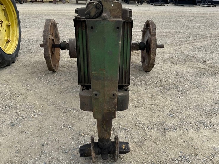 john-deere-b-image-2