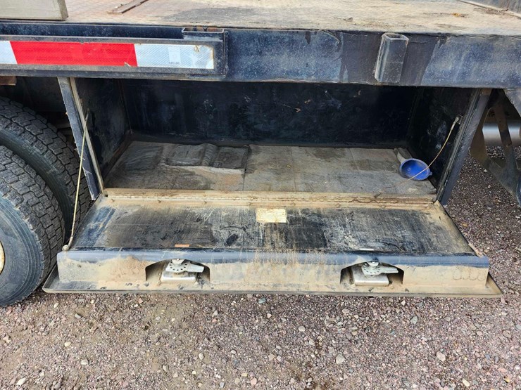 2007-chevrolet-c4500-chassis-image-17