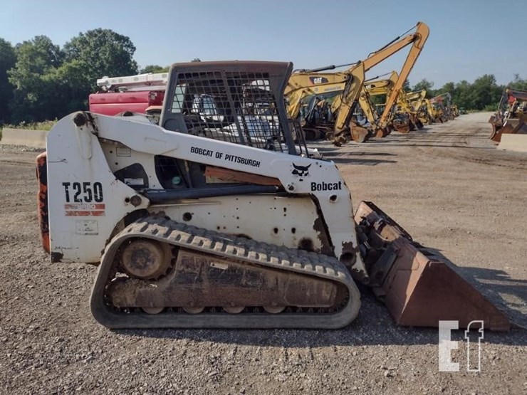 bobcat-t250-image-3