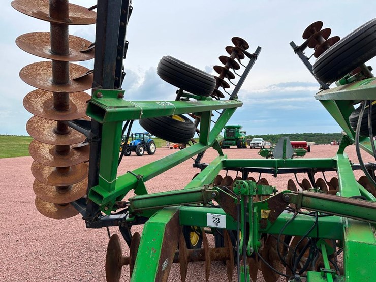 john-deere-630-image-29