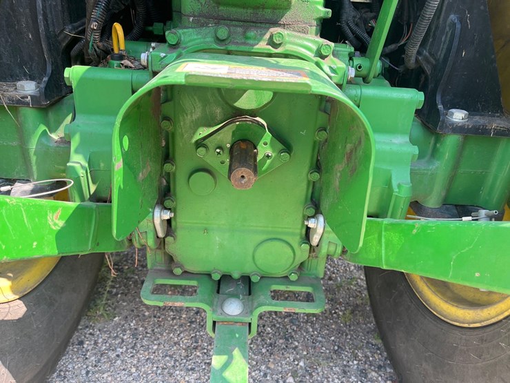 john-deere-3033r-image-22