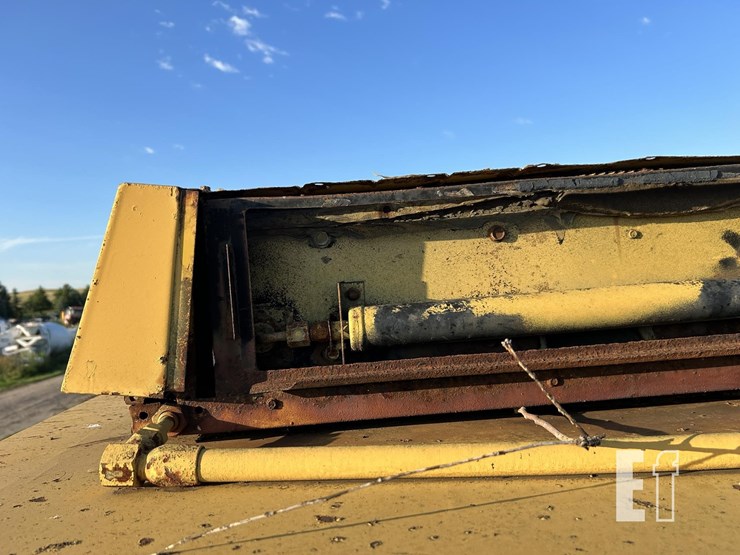 caterpillar-966-image-49