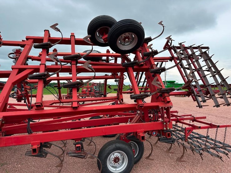 case-ih-4200-image-29