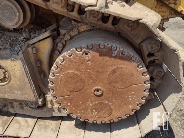 2019-deere-750k-lgp-image-22