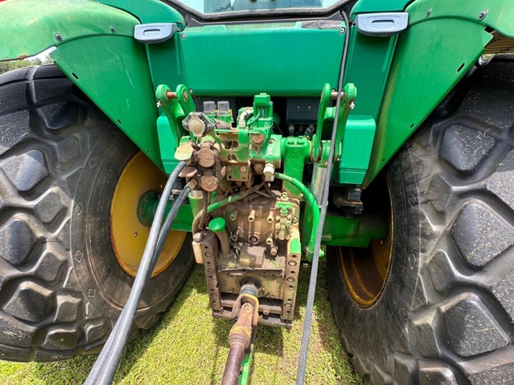 2004-john-deere-6220-image-13